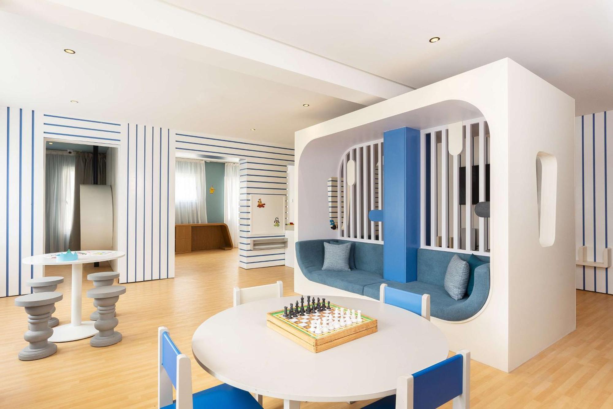 Hilton Skanes 5*